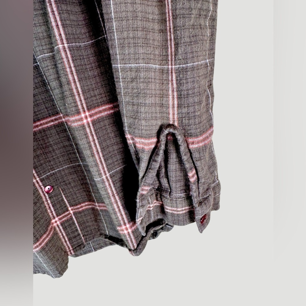 VILA Women’s Button-Down Shirt - Picture 4 of 8